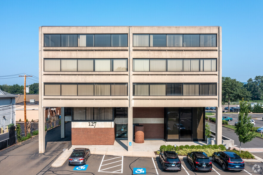 127 Washington Ave, North Haven, CT for lease - Building Photo - Image 3 of 20