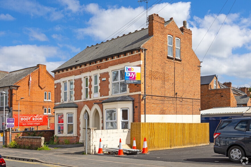 2 Pavilion Rd, West Bridgford for sale - Building Photo - Image 2 of 7