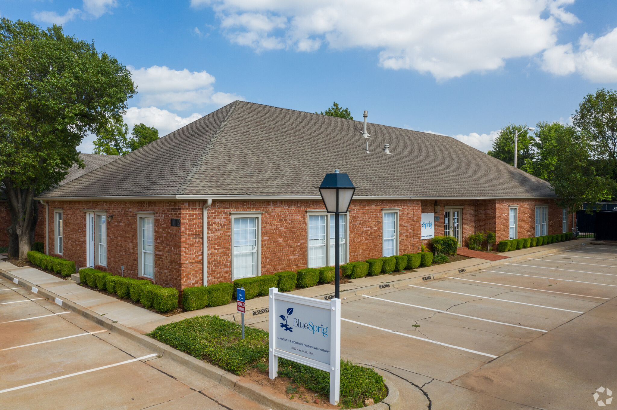 1012 NW Grand Blvd, Oklahoma City, OK for lease Building Photo- Image 1 of 5