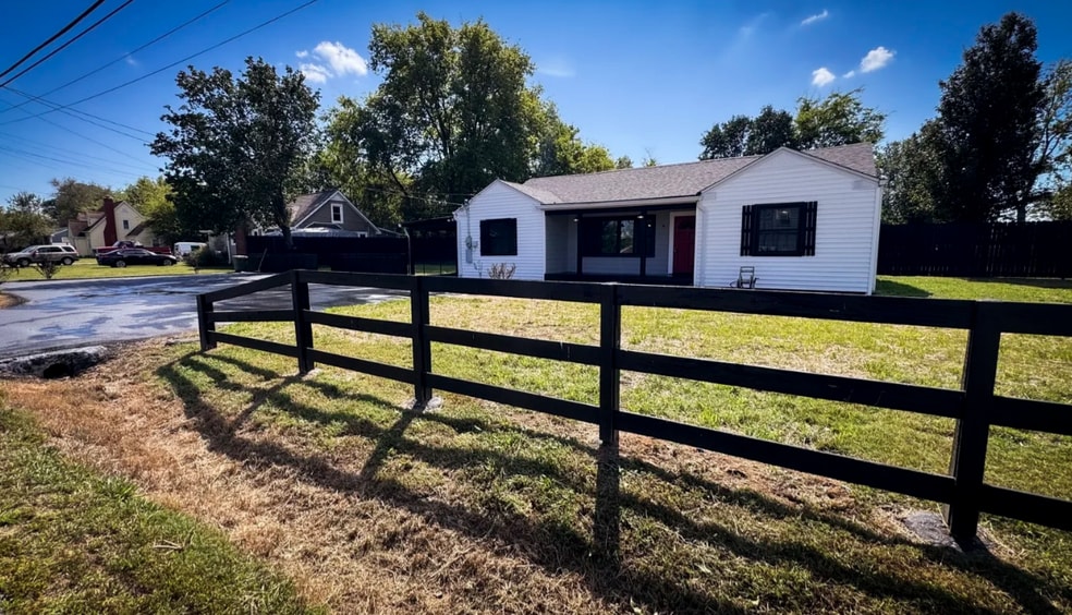 102 Elmwood Dr, Lebanon, TN for lease - Building Photo - Image 2 of 10