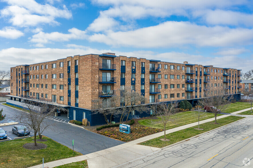 2000 W Illinois Ave, Aurora, IL for sale - Primary Photo - Image 1 of 1