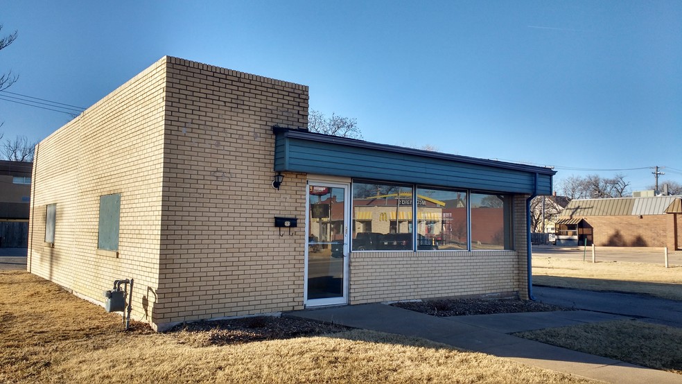 1039 N Broadway St, Wichita, KS 67214 | LoopNet