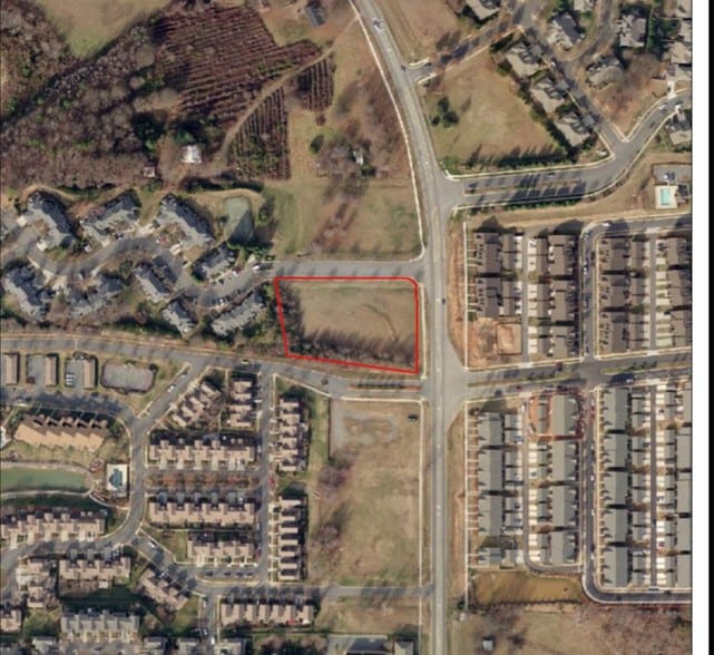 Silver Quay Dr, Cornelius, NC for sale - Primary Photo - Image 1 of 1