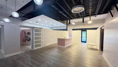 10475 Medlock Bridge Rd, Duluth, GA for lease Interior Photo- Image 1 of 17