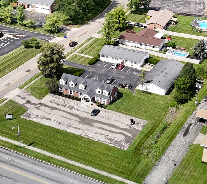 201 N Brookwood Ave, Hamilton, OH for sale - Aerial - Image 2 of 6