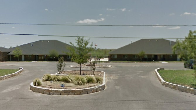 1906 Martha Ann Blvd, Snyder, TX for sale - Primary Photo - Image 1 of 1