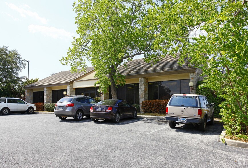 11322 Sir Winston St, San Antonio, TX for lease - Building Photo - Image 3 of 6