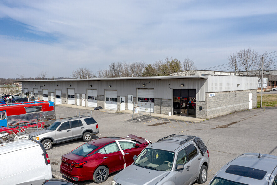 1228 Northgate Business Pky, Madison, TN for lease - Primary Photo - Image 1 of 5