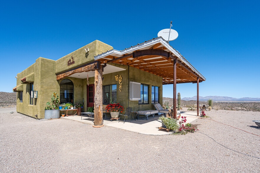 42617 Hovatter Rd, Salome, AZ for sale - Primary Photo - Image 2 of 2