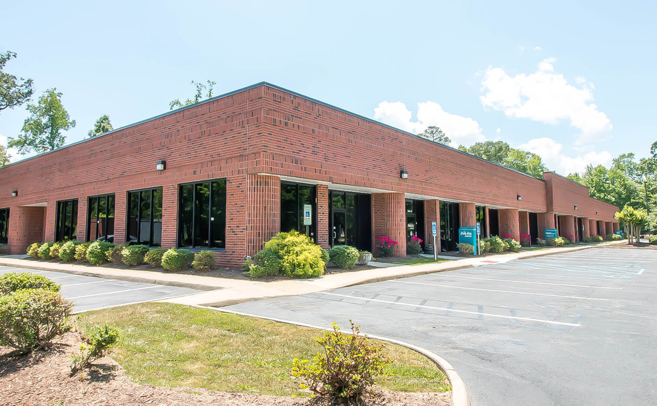 501 Butler Farm Rd, Hampton, VA for lease - Building Photo - Image 1 of 4