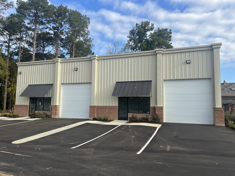 617 Bonanza Dr, Fayetteville, NC for lease - Building Photo - Image 1 of 15