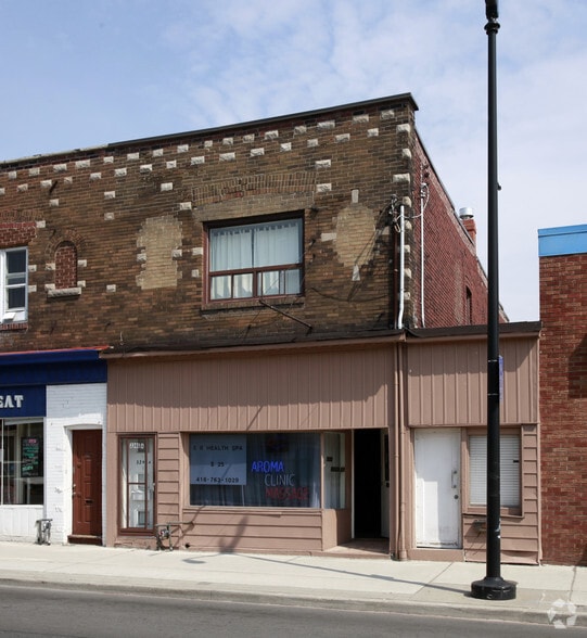 3346 Dundas St, Toronto, ON for sale - Primary Photo - Image 1 of 1