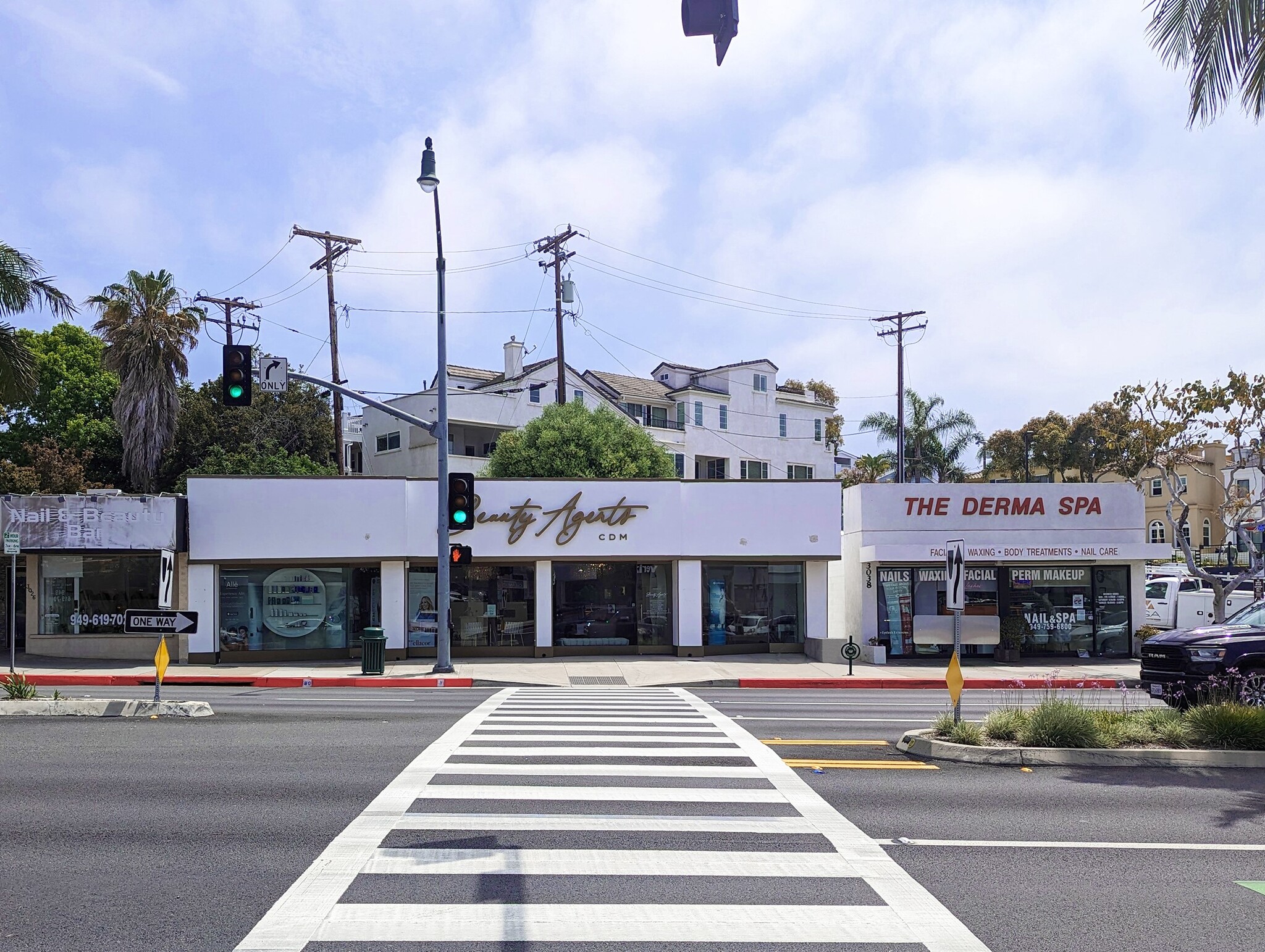 3028-3034 E Coast Hwy, Corona Del Mar, CA for lease Building Photo- Image 1 of 14