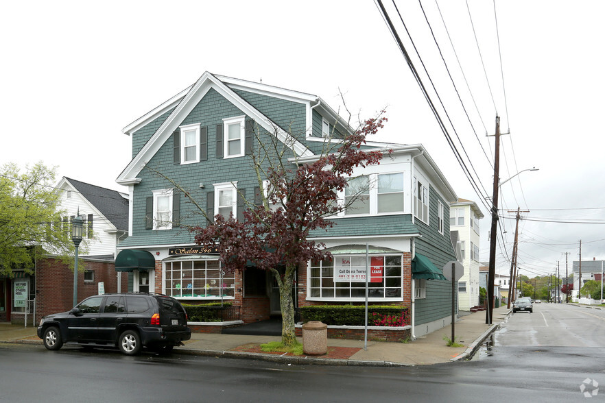 346 Wood St, Bristol, RI for sale - Primary Photo - Image 1 of 1