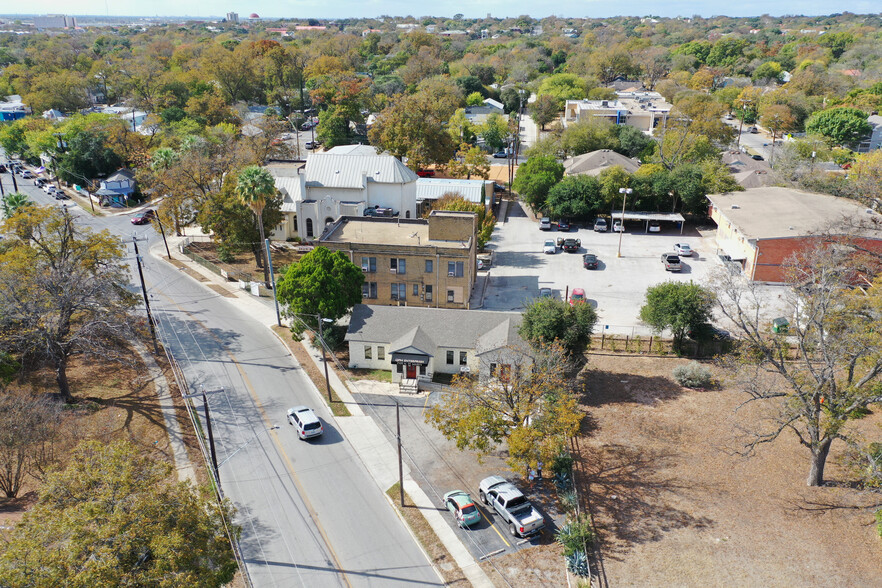 3109 N St Marys St, San Antonio, TX for lease - Building Photo - Image 3 of 12