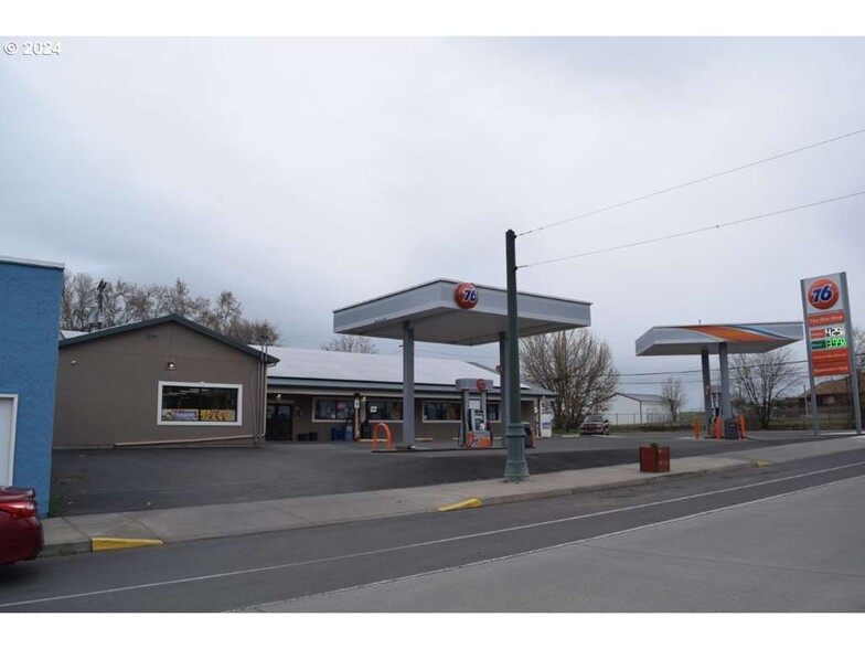 457 E Main St, Athena, OR for sale - Primary Photo - Image 1 of 1