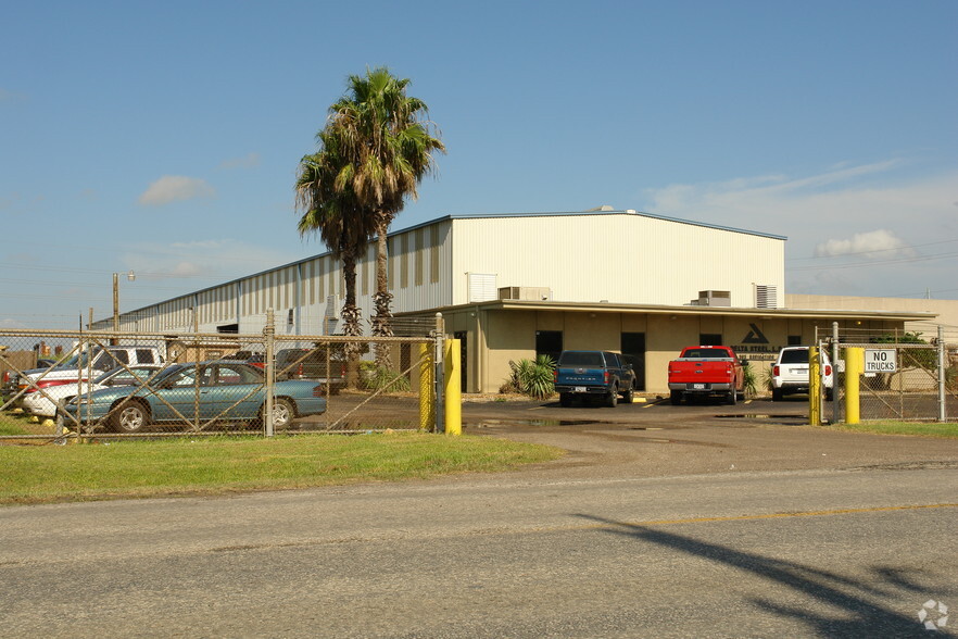 303 Navigation Blvd, Corpus Christi, TX for lease - Building Photo - Image 2 of 3