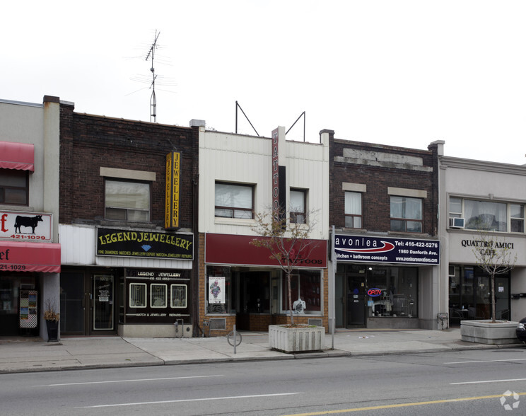 1974 Danforth Ave, Toronto, ON for lease - Primary Photo - Image 1 of 2