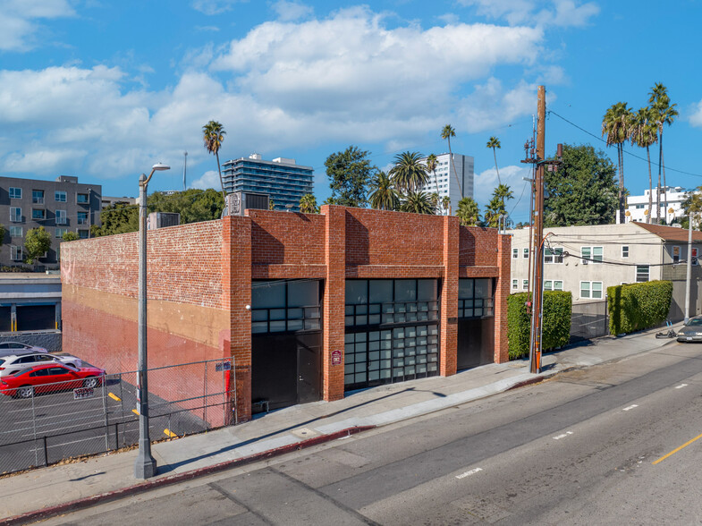 1715 N Gower St, Los Angeles, CA for lease - Building Photo - Image 1 of 21