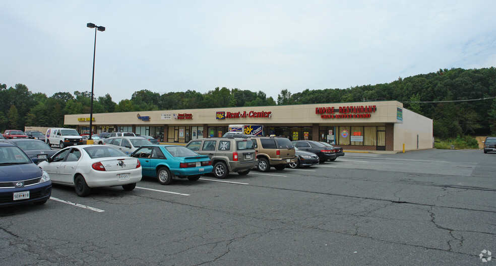 101-109 N East Plz, North East, MD for lease - Primary Photo - Image 3 of 3