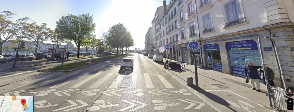 Retail in Lyon for lease - Building Photo - Image 3 of 3