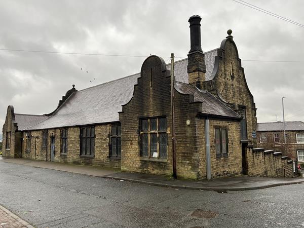 Stainland Rd, Halifax for sale - Building Photo - Image 2 of 8