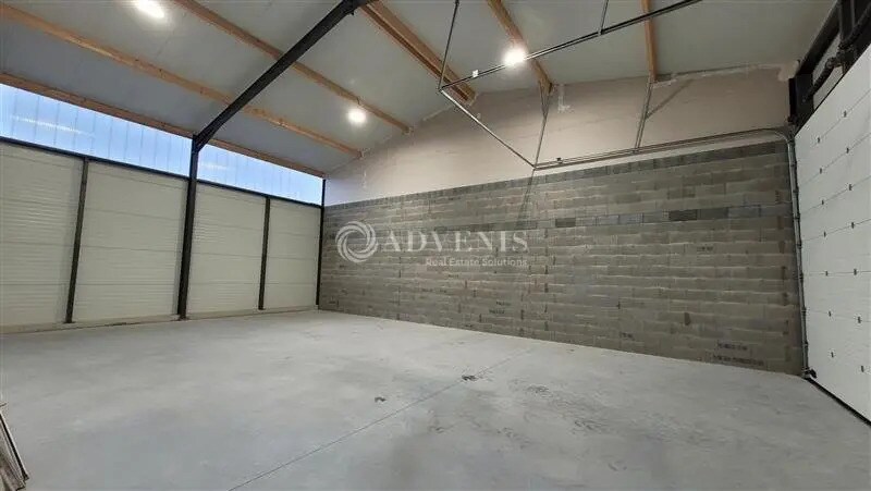 Flex in Mouzillon for lease Interior Photo- Image 1 of 5
