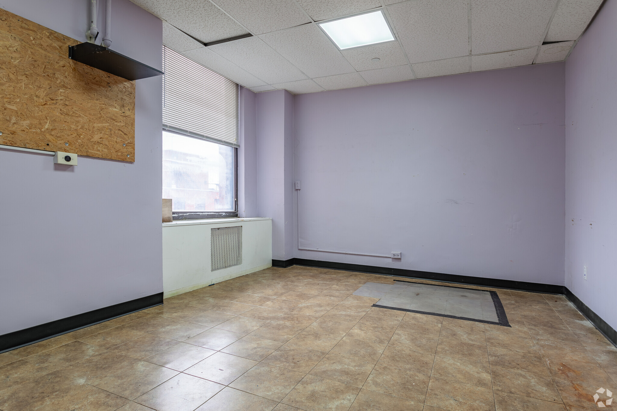 89-31 161st St, Jamaica, NY for lease Interior Photo- Image 1 of 6