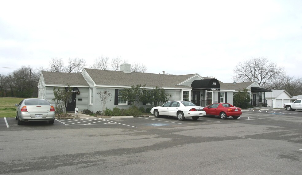 316 S Main St, Mansfield, TX for sale - Building Photo - Image 2 of 29