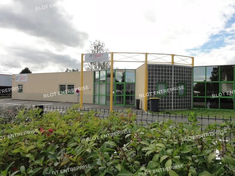 Flex in La Chapelle-des-Fougeretz for lease - Building Photo - Image 3 of 15