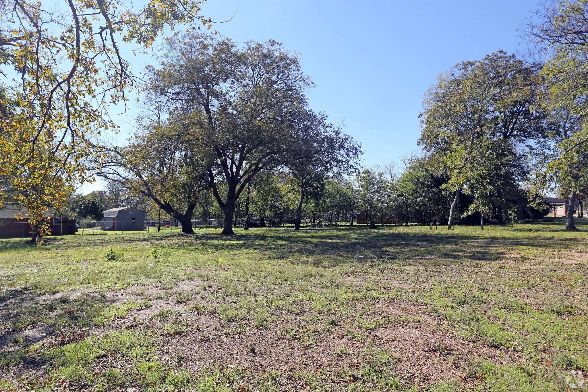 200 S Dobson St, Burleson, TX for sale Primary Photo- Image 1 of 1