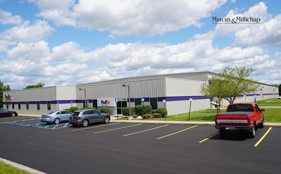 4455 Linden Creek Pky, Flint, MI for sale - Building Photo - Image 1 of 1