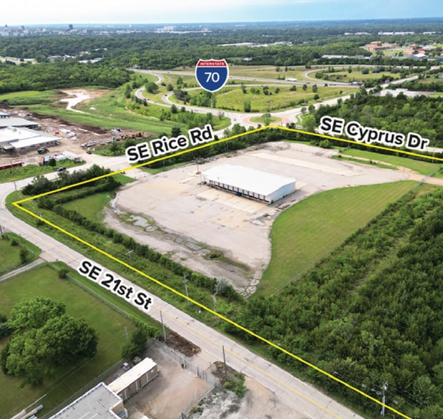 2000 SE Rice Rd, Topeka, KS for lease - Building Photo - Image 3 of 8