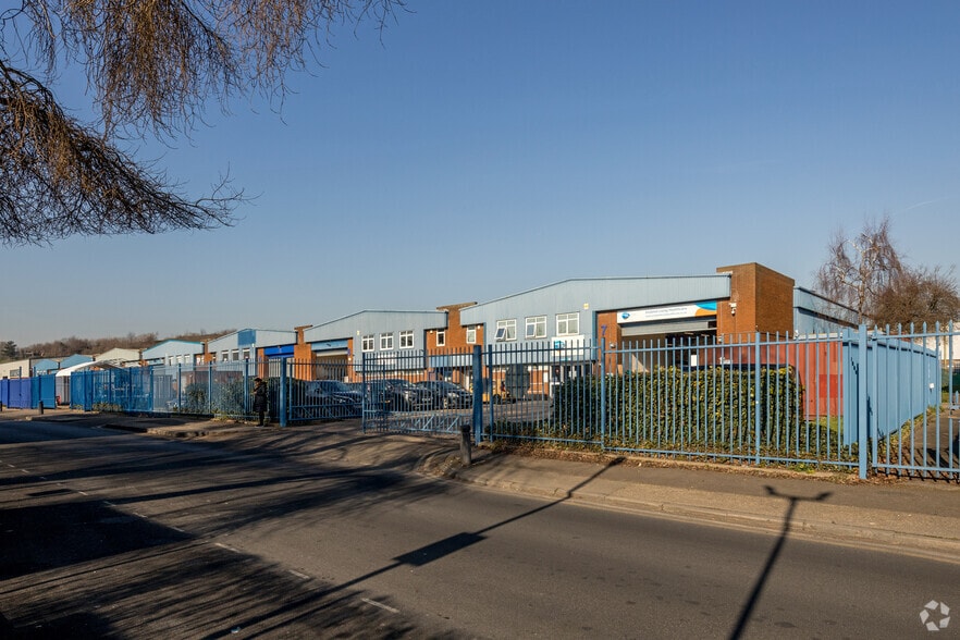 Alpine Way, London for sale - Primary Photo - Image 1 of 1