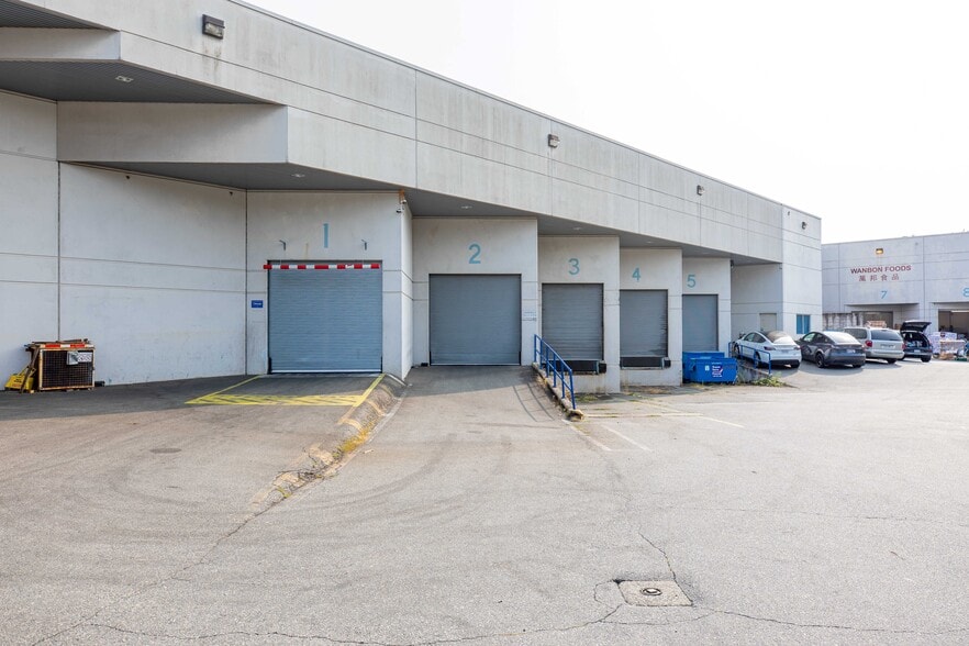 5388 Parkwood Pl, Richmond, BC for sale - Building Photo - Image 2 of 4