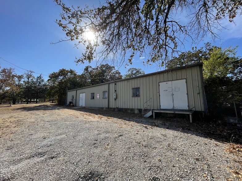 4109 N Parkdale Ln, Denison, TX for lease - Building Photo - Image 3 of 10