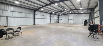 8186 River Rd NE, Keizer, OR for lease Building Photo- Image 2 of 4