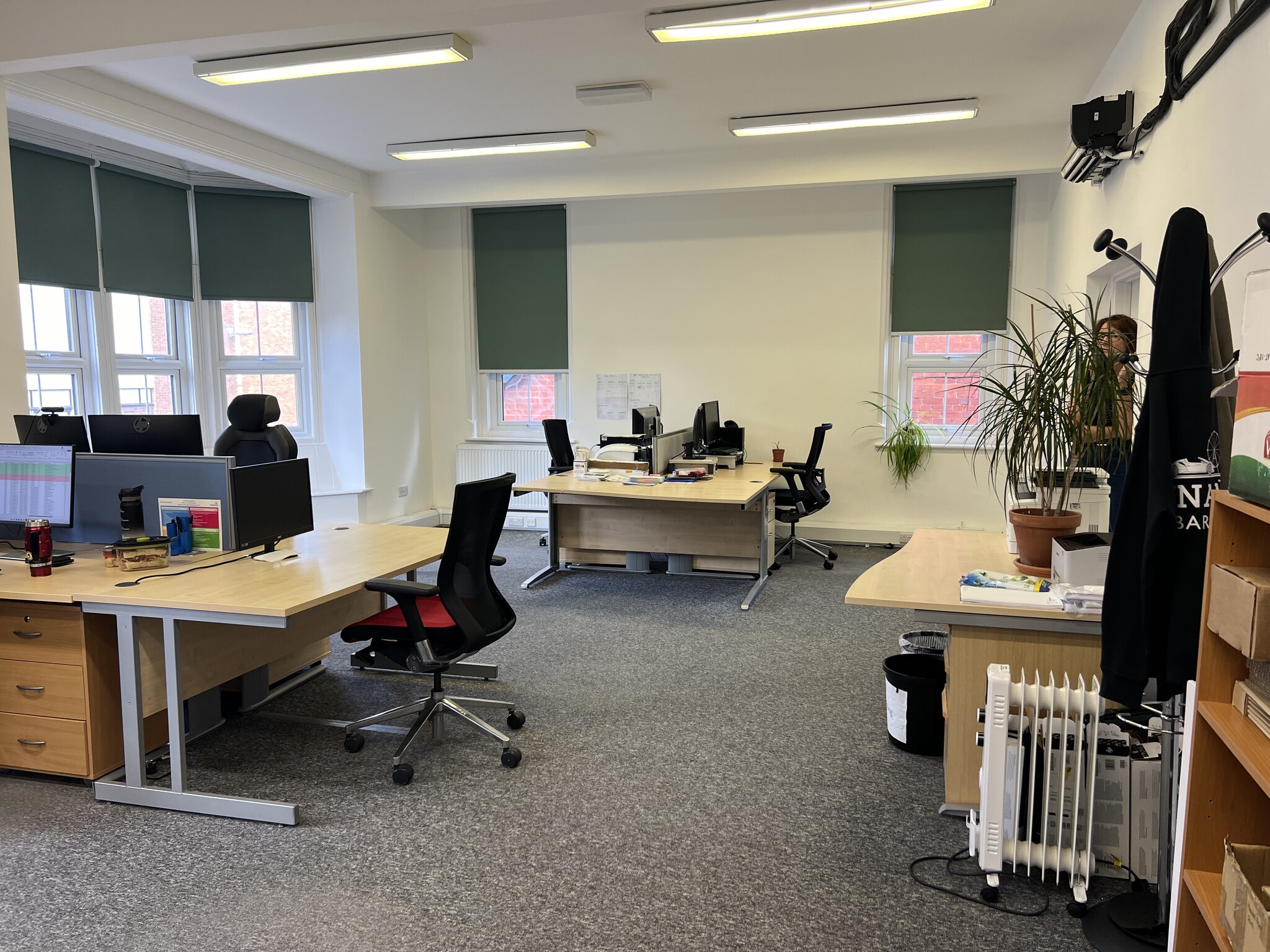 36-38 Church Rd, Burgess Hill for lease Interior Photo- Image 1 of 13