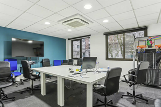 Office in Issy-les-Moulineaux for lease Interior Photo- Image 2 of 6