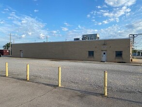 1002 Industrial Dr, Old Hickory, TN for lease Building Photo- Image 1 of 18