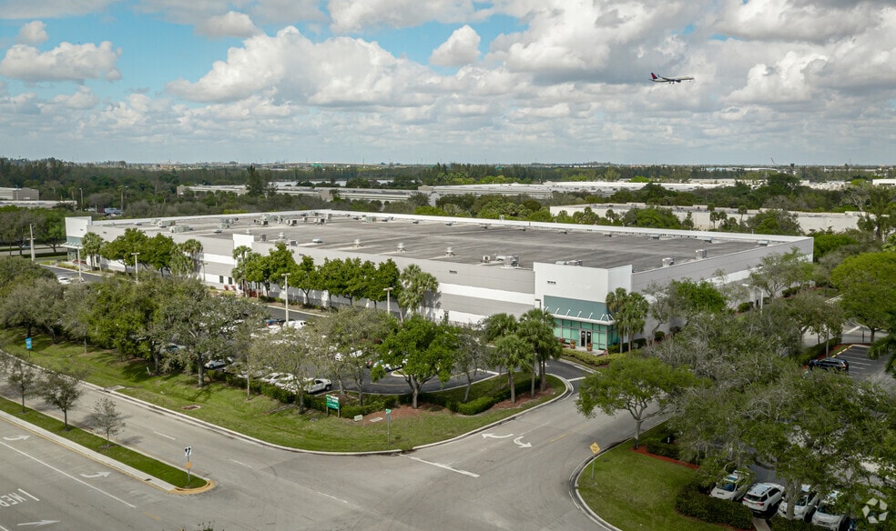4140 SW 30th Ave, Fort Lauderdale, FL for lease - Aerial - Image 3 of 7
