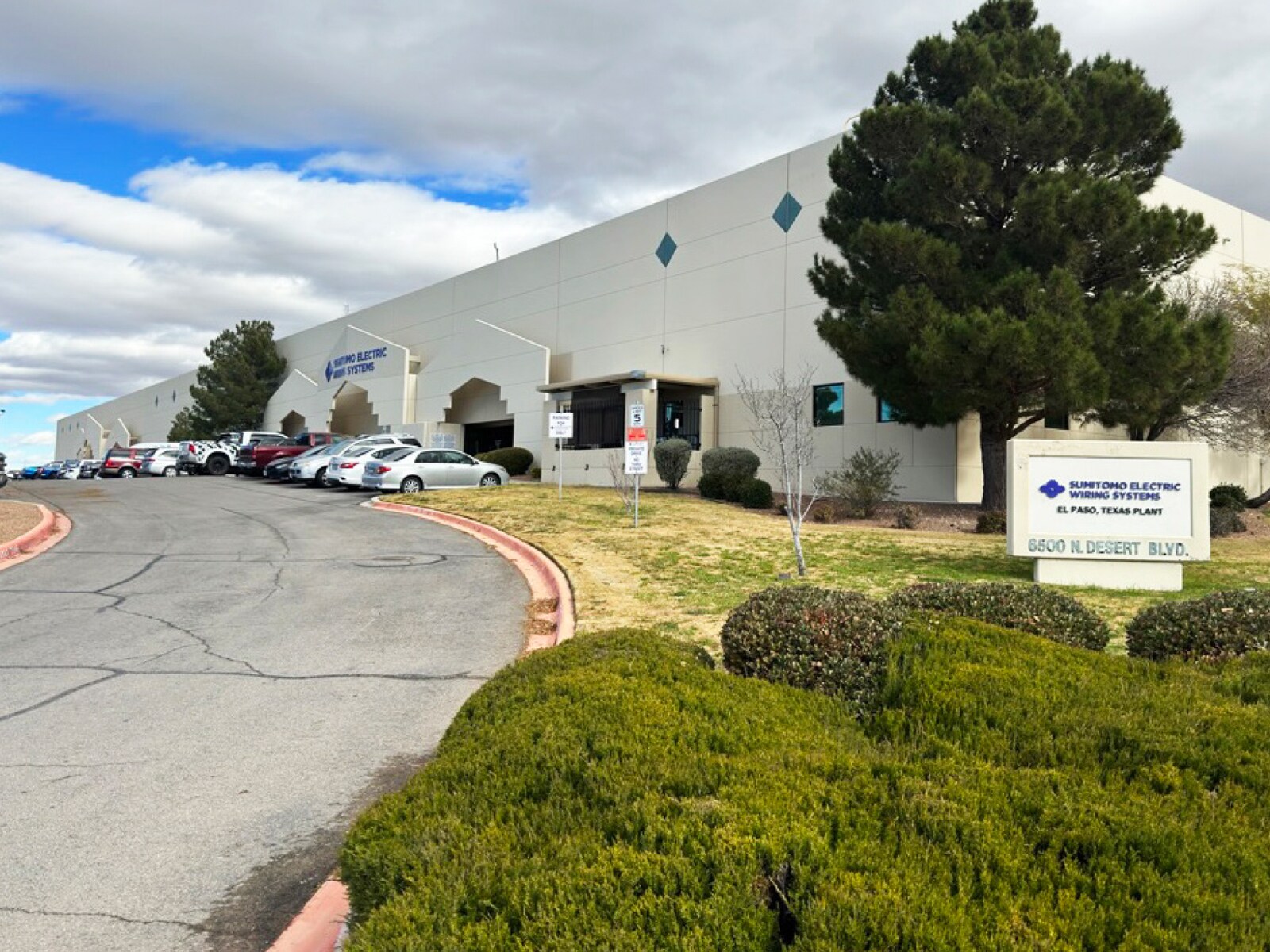 6500 N Desert Blvd, El Paso, TX for sale Building Photo- Image 1 of 1