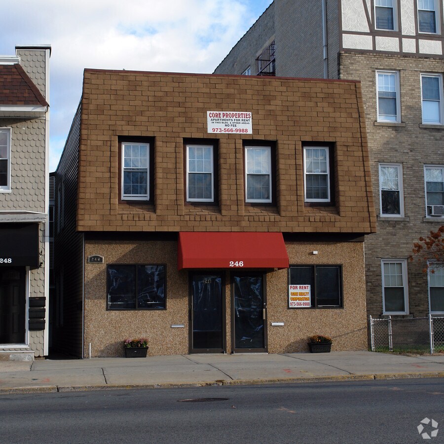 246 Washington Ave, Belleville, NJ 07109