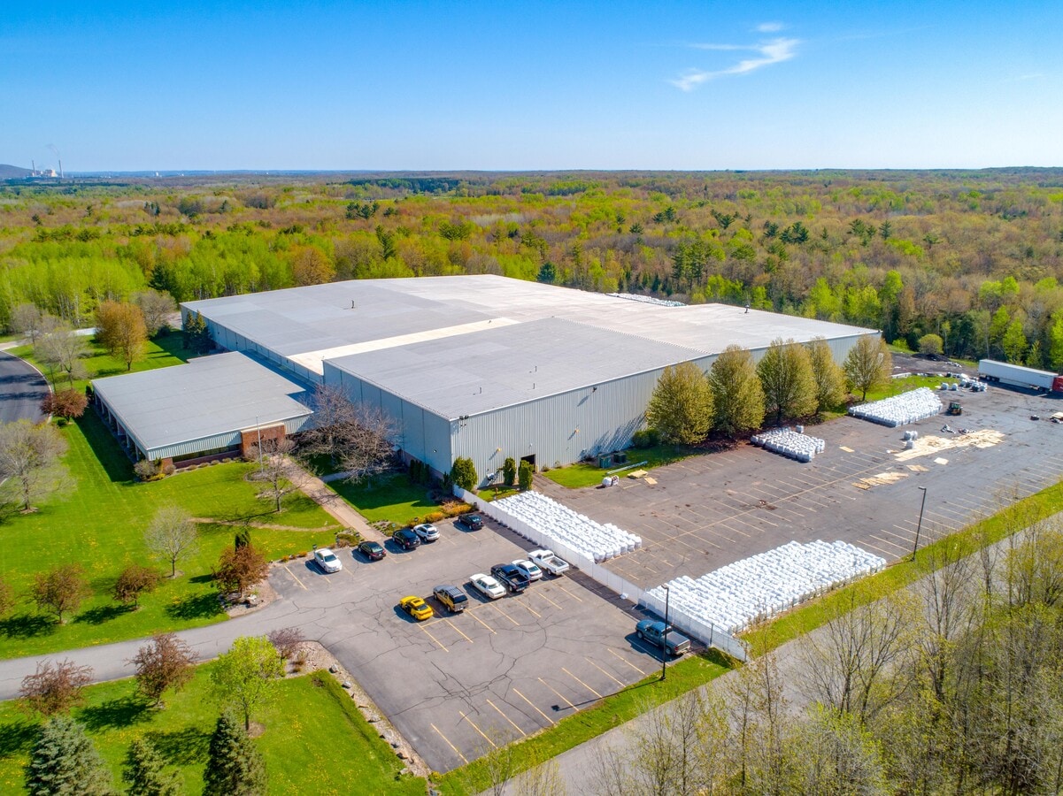 1050 Indianhead Dr, Mosinee, WI 54455