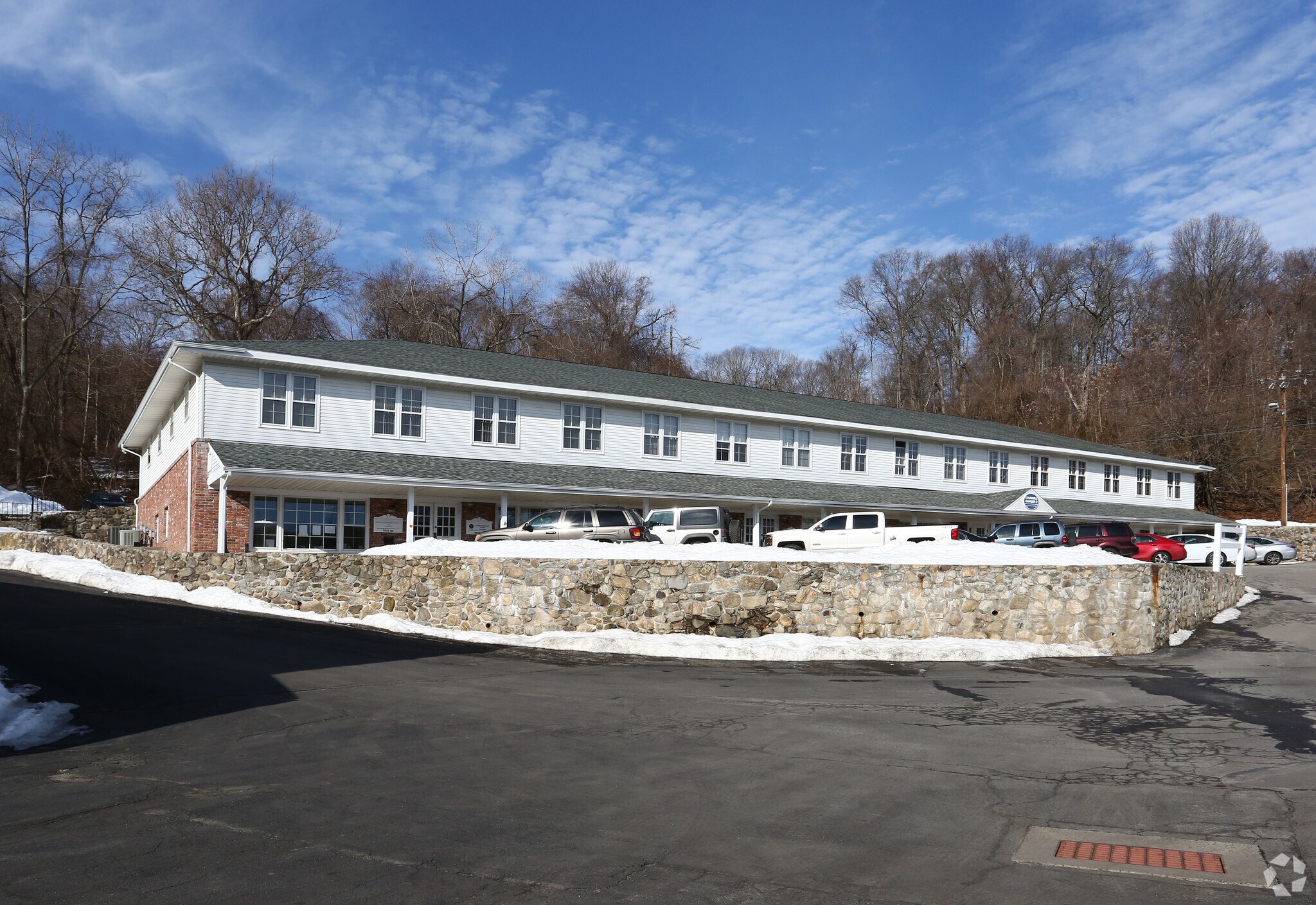 270 Amity Rd, Woodbridge, CT 06525 Woodbridge Professional Center