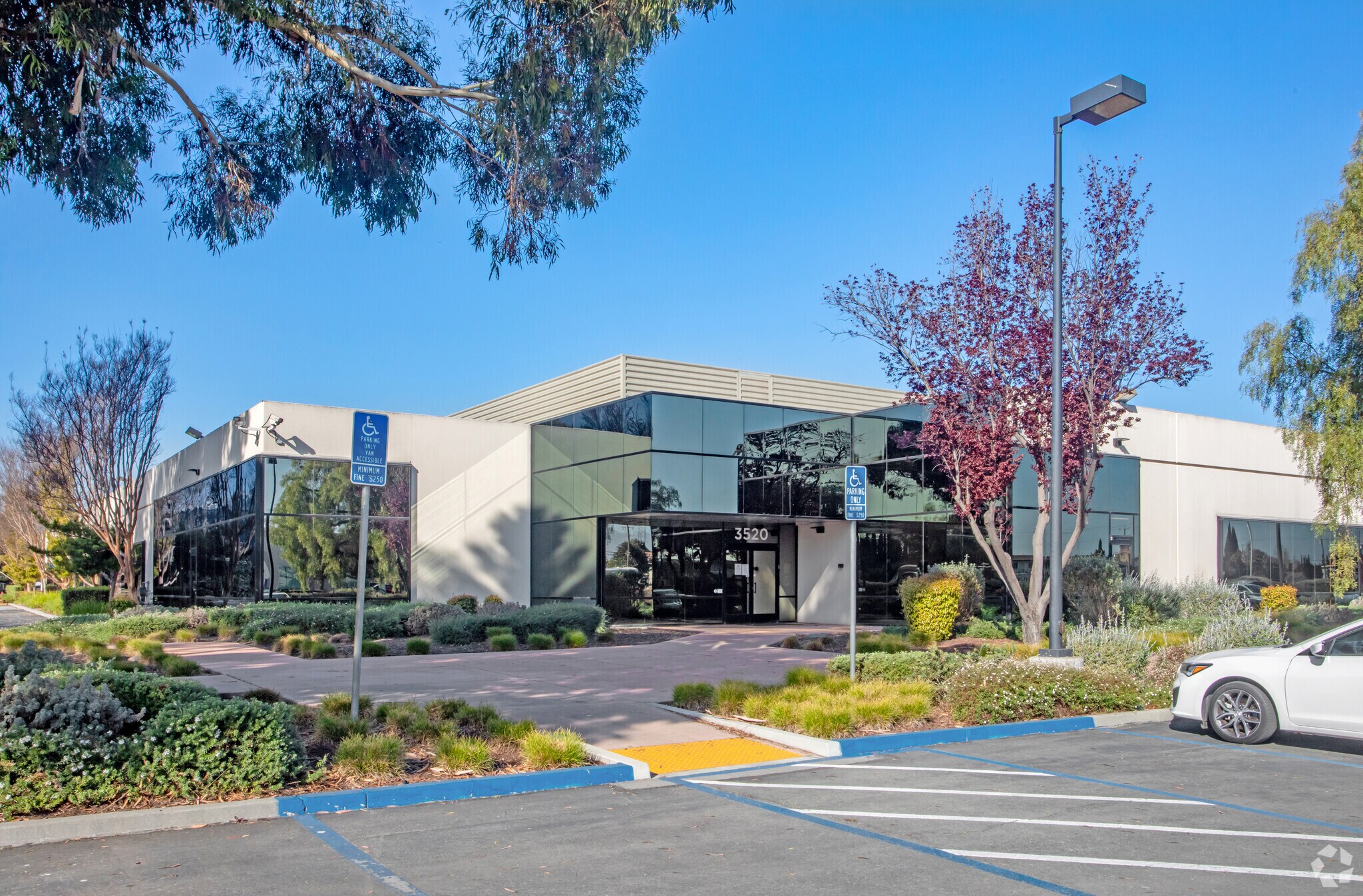 3520 Bassett St, Santa Clara, CA for lease Primary Photo- Image 1 of 8
