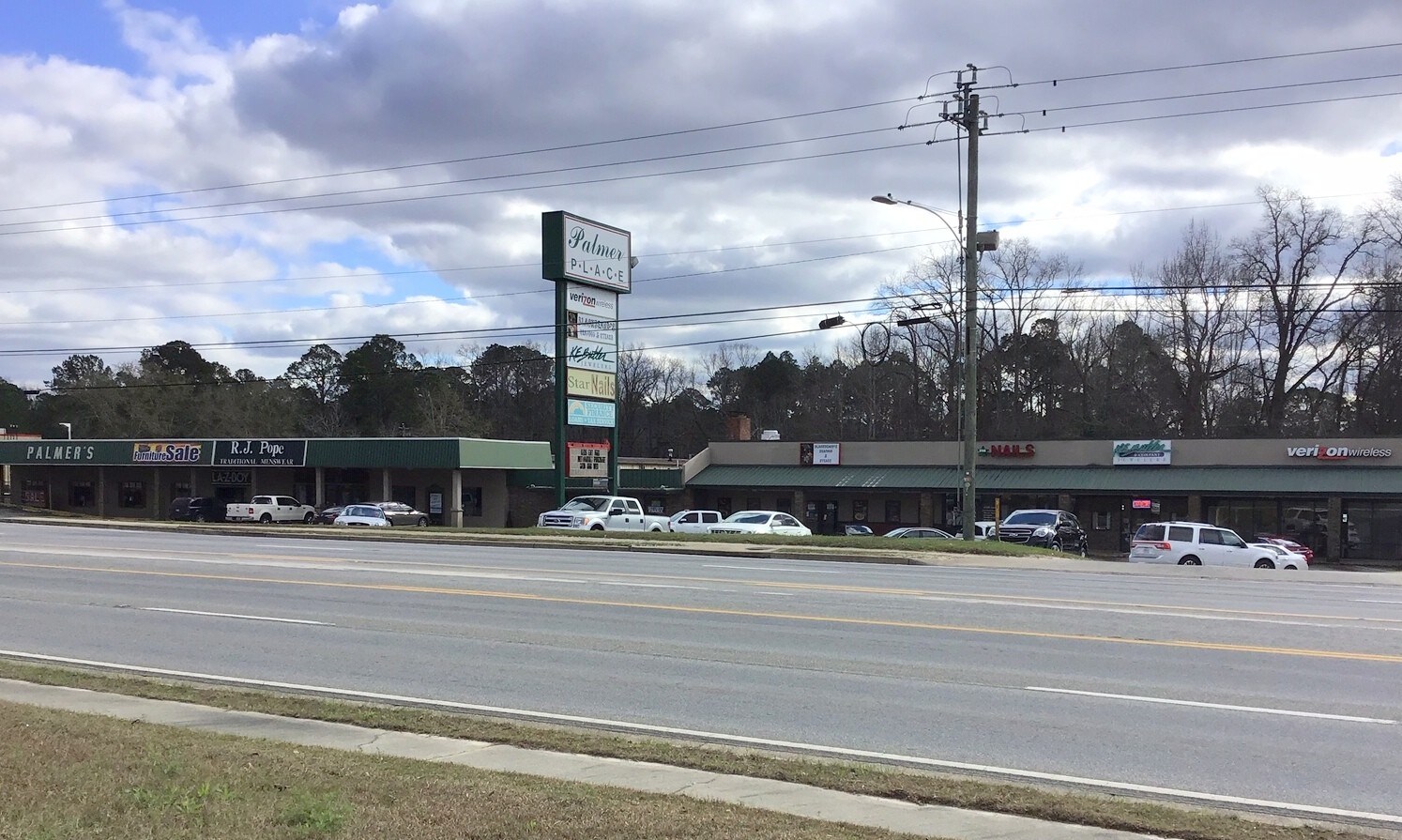 13031305 E 1st St, Vidalia, GA 30474 Retail Space for Lease