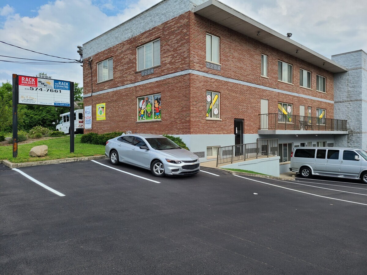 3284 W North Bend Rd, Cincinnati, OH 45239 3284 W North Bend Rd