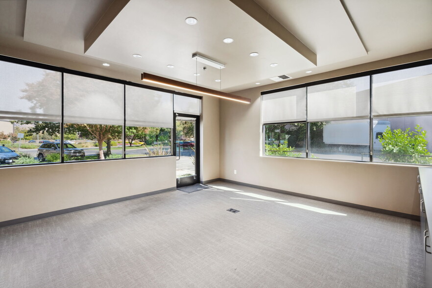 560-562 Technology Way, Napa, CA for lease - Interior Photo - Image 3 of 18