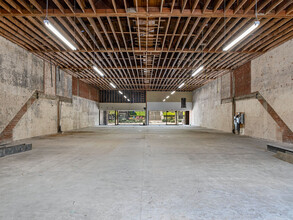 396-400 S Lake Ave, Pasadena, CA for lease Interior Photo- Image 2 of 3